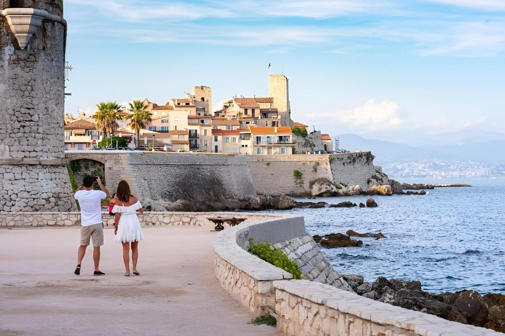 Apartamento Superb In Provenzal With Pool Antibes